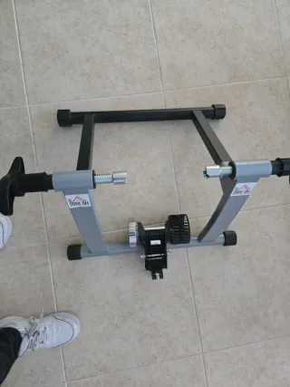 Rodillo de entrenamiento para bicicleta