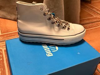 Deportivas Mustang Blancas Talla 40