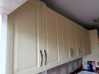 Puertas de cocina lacadas beige
