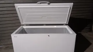 Arcón Congelador Hisense 420L