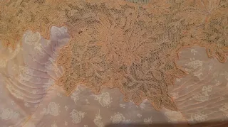 Vestido de seda antiguo.