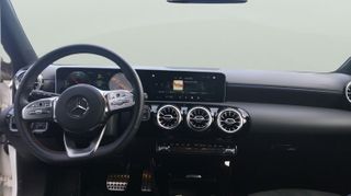 Mercedes-Benz Clase A 180 100 kW (136 CV)