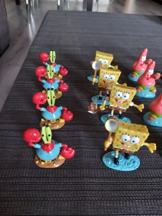 Lote 16 Figuras Bob Esponja
