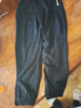 Pantalón deportivo negro