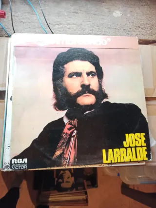 Lote de vinilos de cantautores