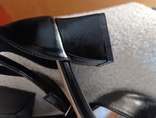 Zapatos de tacón negros