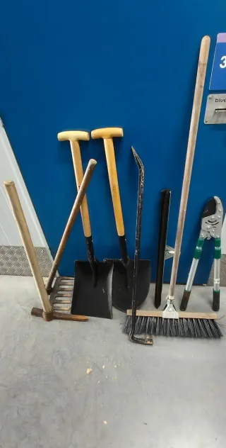 Lote Herramientas Jardín y Obra