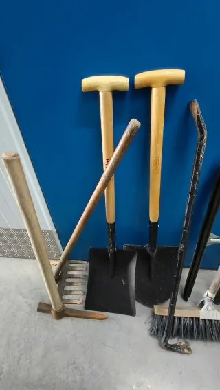 Lote Herramientas Jardín y Obra