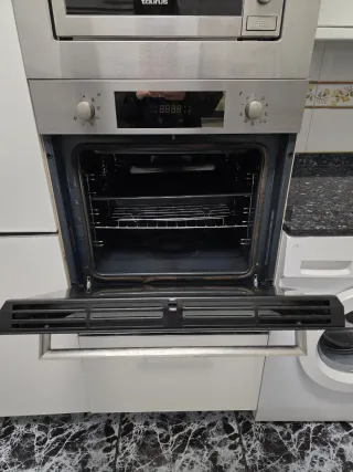 Horno y Microondas Taurus Candy