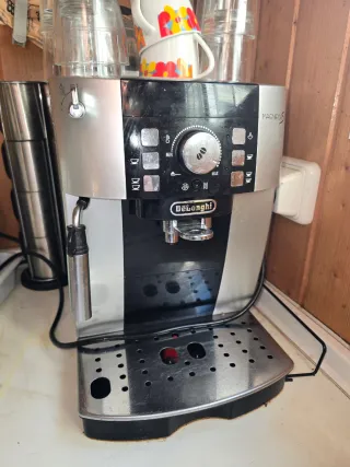 Cafetera DeLonghi Magnifica S