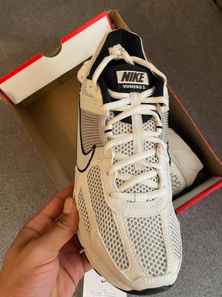Nike Vomero 5 Beige/Blanco