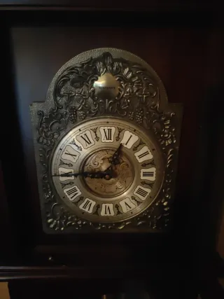 Reloj Carrion con péndulo y pesas