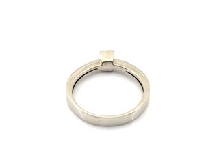 anillo oro 18k con piedra con diamante