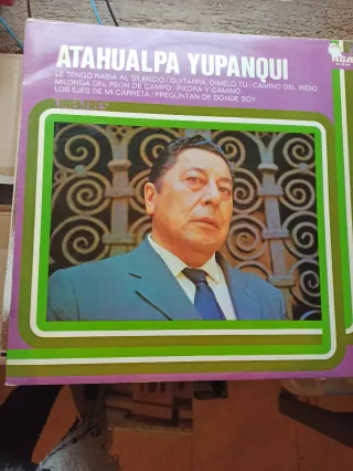 Lote de vinilos de cantautores sudamericanos