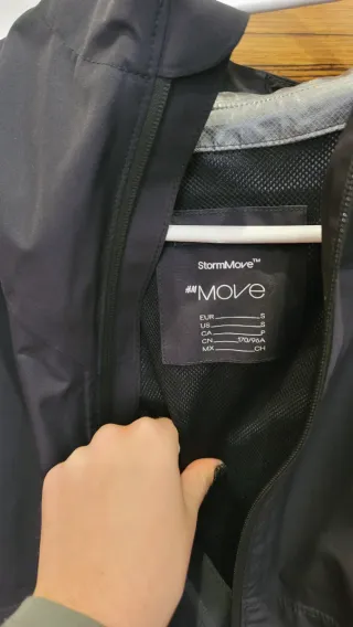 Chubasquero H&M Stormmove Unisex Negro