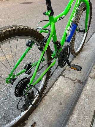 Bicicleta B-PRO 24" Mtb Bkom Verde