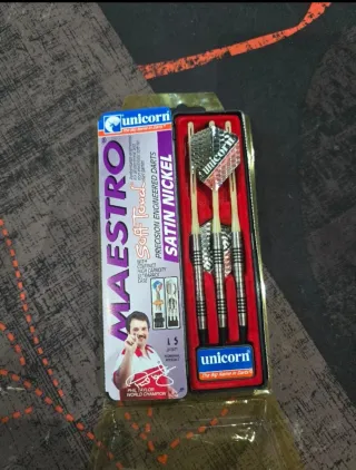 Dardos Unicorn Maestro Phil Taylor 15g AÑO 1999