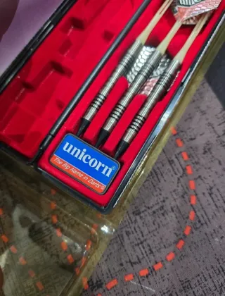 Dardos Unicorn Maestro Phil Taylor 15g AÑO 1999