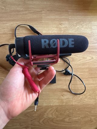 Canon EOS M50 con micrófono RODE