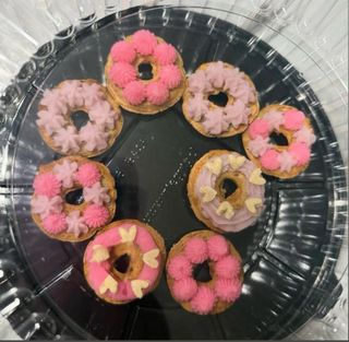 Delicias para mascotas: Pasteles y Galletas