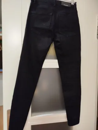 Pantalón Vaquero Negro Stradivarius
