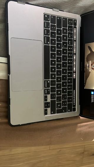 MacBook Pro 13 M2 2022 Argento