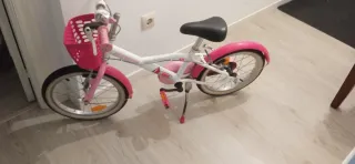 Bicicleta Btwin 16 blanca y rosa