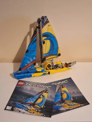 LEGO Technic 42074 Barco de Competición