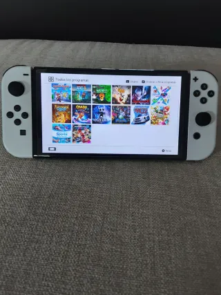 Nintendo Switch OLED +20 juegos