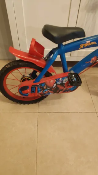 Bicicleta Spiderman infantil