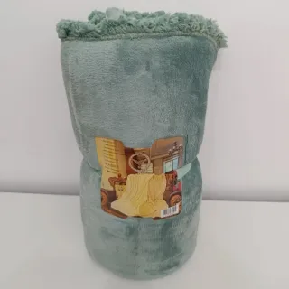 Plaid Matrimoniale in Coral e Lana Merino Verde