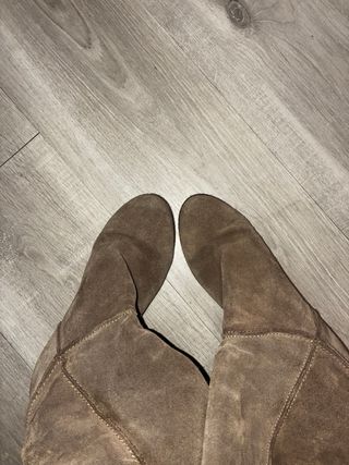 Botas altas de ante con borrego