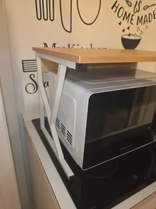 Scaffale cucina bianco e legno