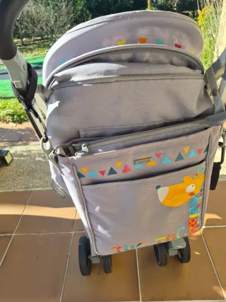 Silla de paseo infantil con diseño