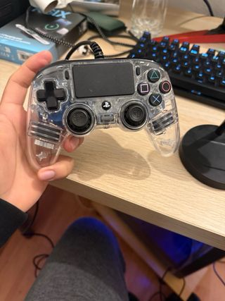 Mando Compacto PS4 Transparente original