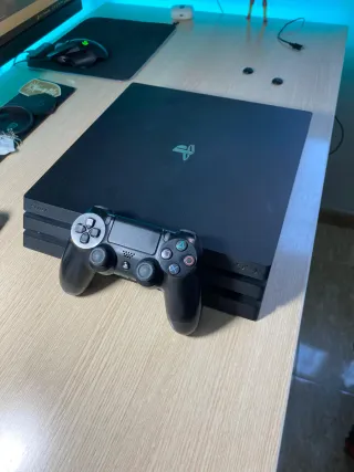 PS4 Pro 1TB + Mando Negro