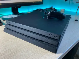 PS4 Pro 1TB + Mando Negro