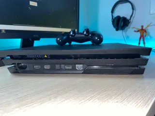 PS4 Pro 1TB + Mando Negro
