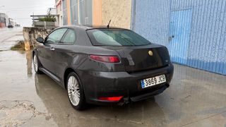 Alfa Romeo GT 1.9 JTD 150cv diesel