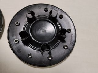 Tapacubos Vw Caddy 3 y 4. 2K, 2C y SA. 2K0601149D