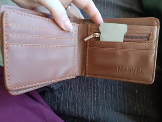 Billetera Deadpool Marrón