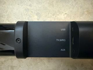 Creative Stage V2 Barra de Sonido 2.1 Negra