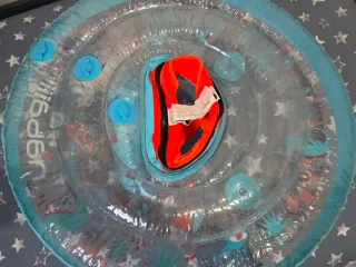 Flotador bebé Decathlon Nabaiji con asiento