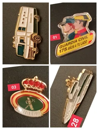 32 Insignias Policía Nacional y Guardia Civil