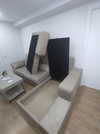 Sofá cama ,4 plazas XL Prácticamente nuevo.