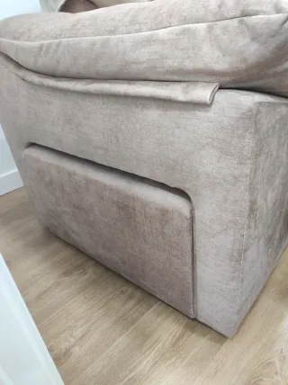 Sofá cama ,4 plazas XL Prácticamente nuevo.