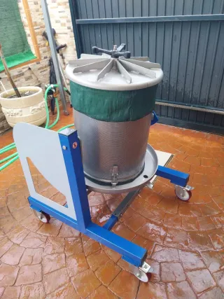 Prensa Inoxidable Hidráulica 80L c/Basculante