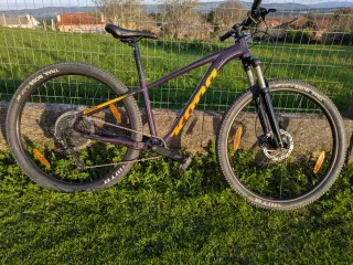 Bicicleta Kona Lava Dome