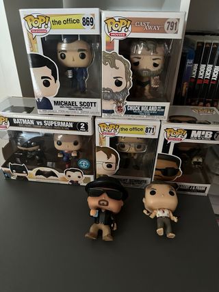 Funkos variados: The Office, Cast Away, Batman