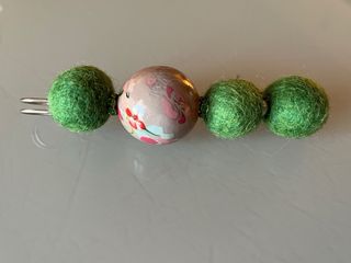 Coppia di spille decorative